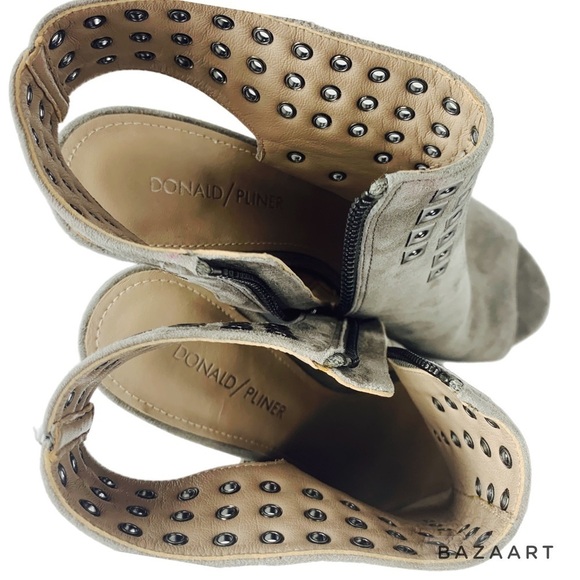 Donald J Pliner Janesp Gray Suede Peep Toe Ankle Bootie Side Zipper Closure Sz 8 - Picture 9 of 10